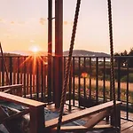 Villa Dakota Forest Retreat