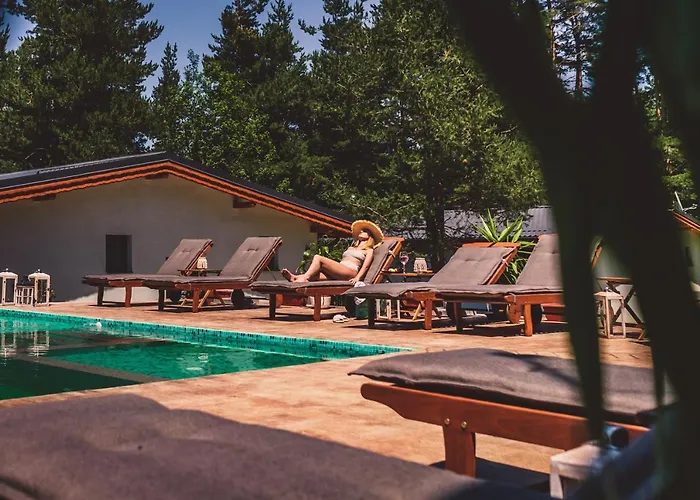 Dakota Forest Retreat Villa